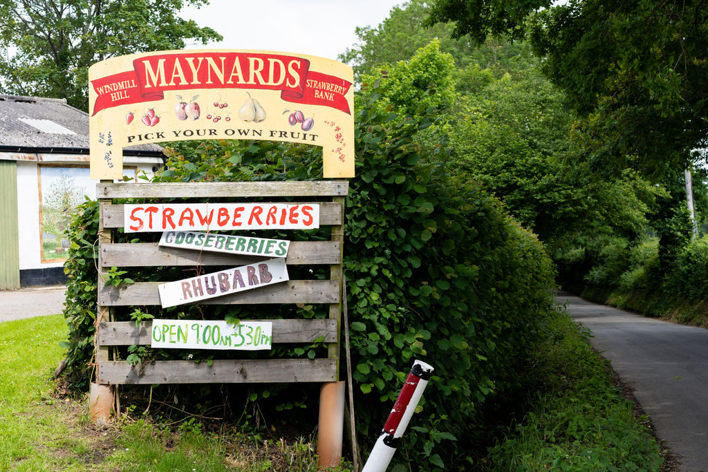 Sign outside Maynard's Farm