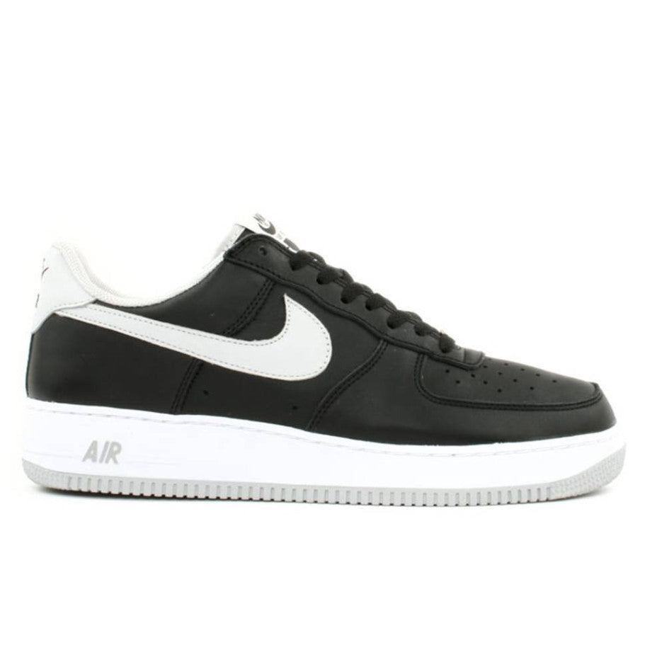 Nike Air Force 1 LV8 Utility White Black Youth Sz 6.5Y/ Women’s Sz 8  AR1708-100