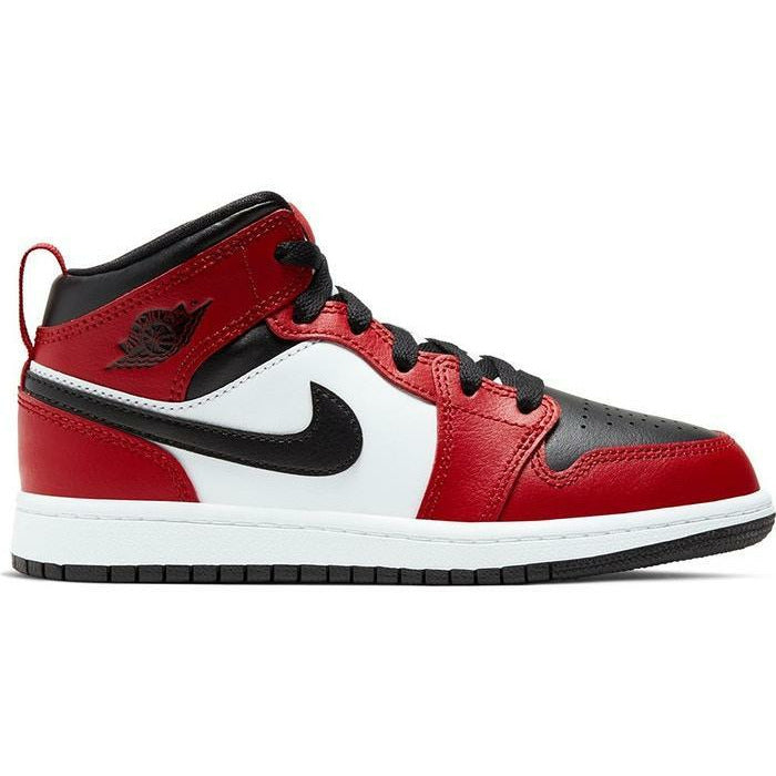 chicago jordan 1 mid black toe