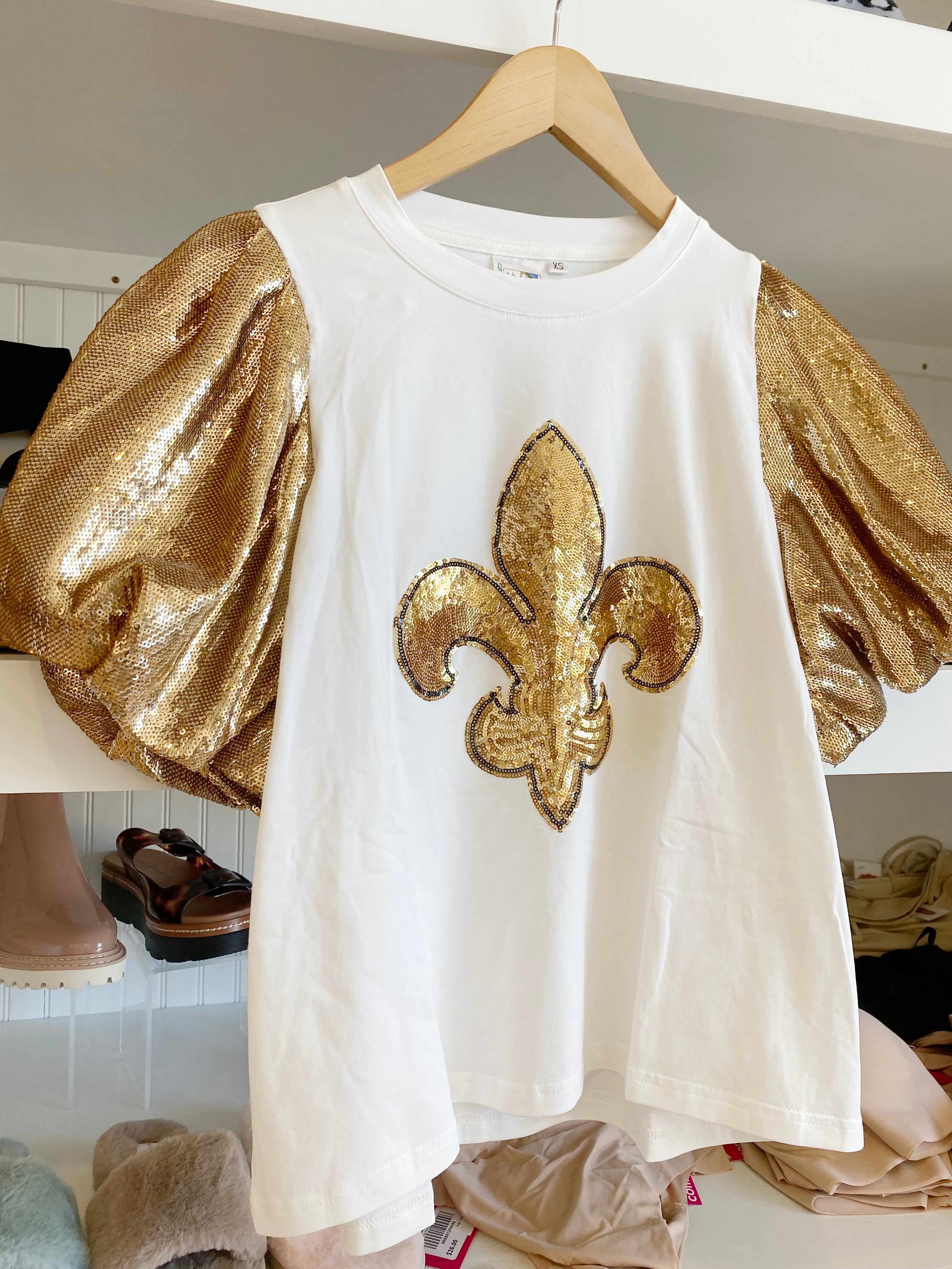 Fleur de Lis Sequin Puff Slv Top