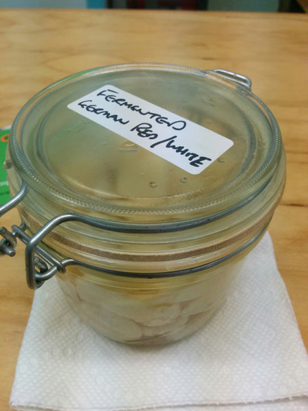 Fermenting garlic is an easy way to store and preserve garlic.