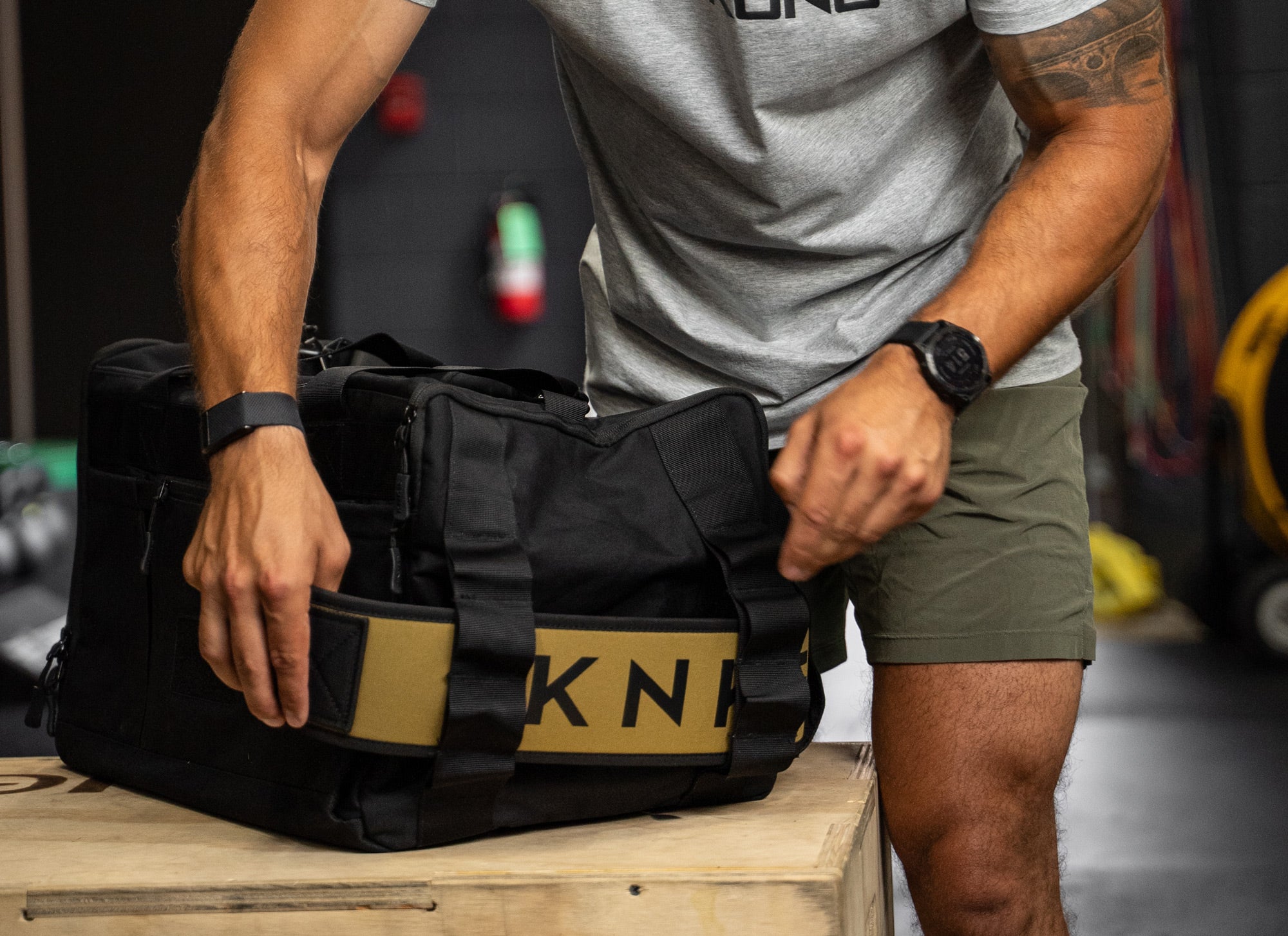 Best Gym Bag With Lifting Belt Holder – KNKG