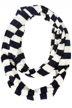 Four Knots for a Round Neckline – scarves.net