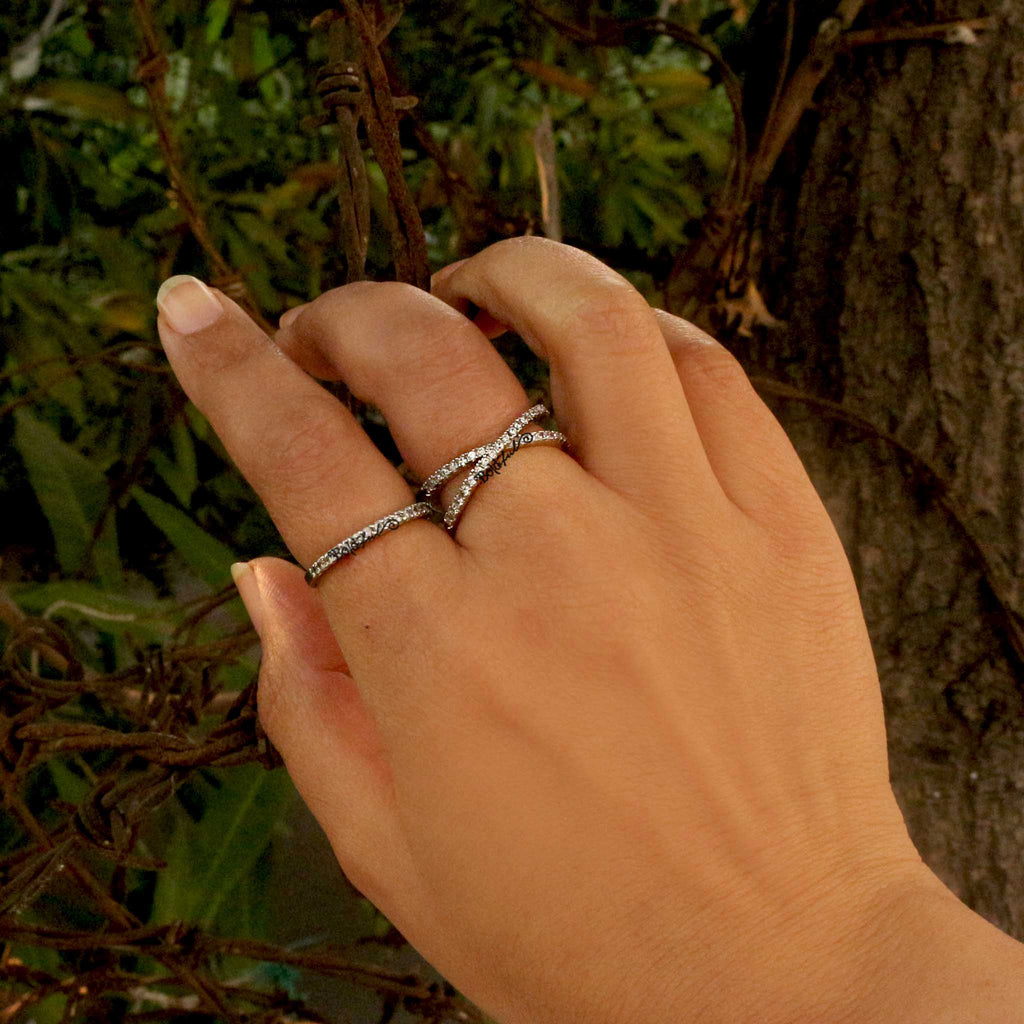 silver infinity band ring