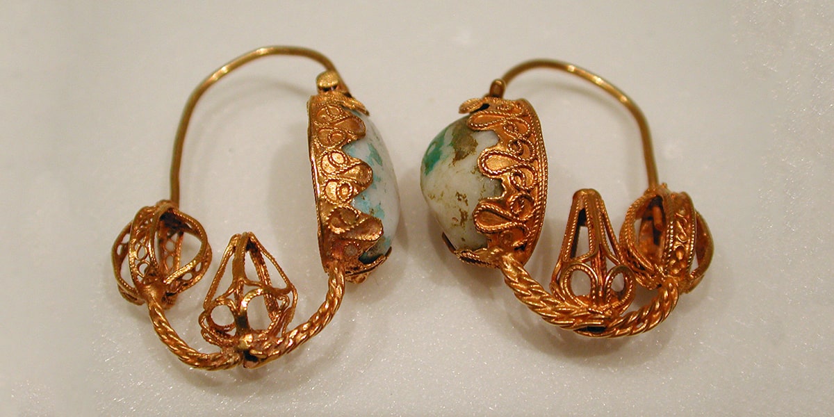 Iranian earrings from the middle dating back a thousand years