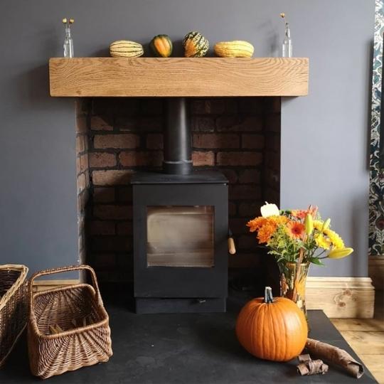 Autumn home table