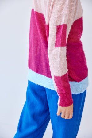 Comfort Creature Knit in Colour Block