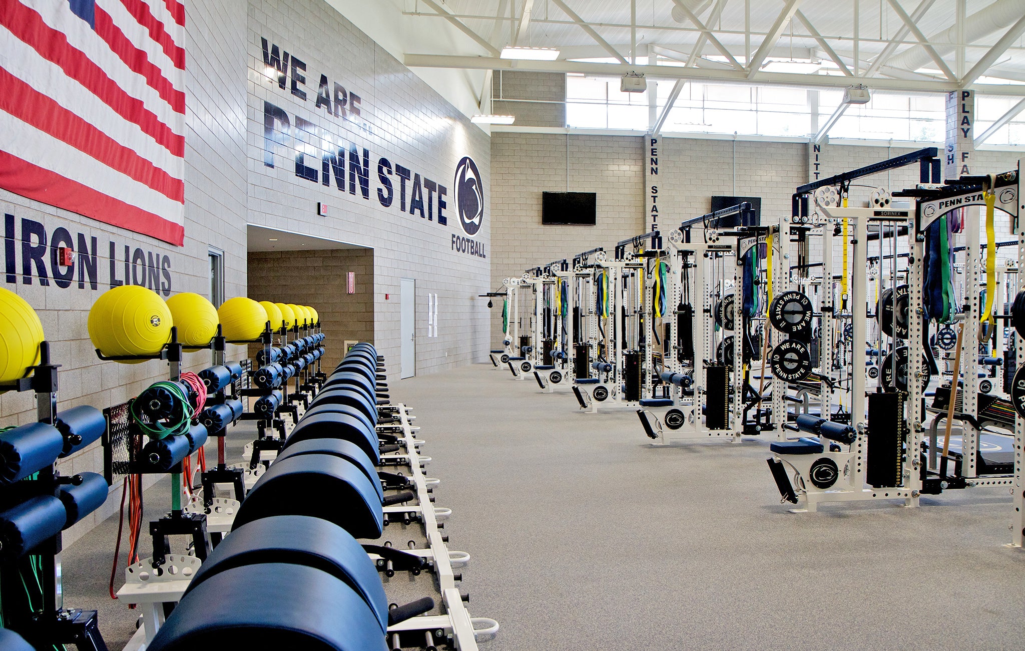 college football strength training facilities