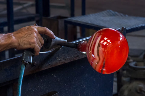 Making a Red Art Glass Vase