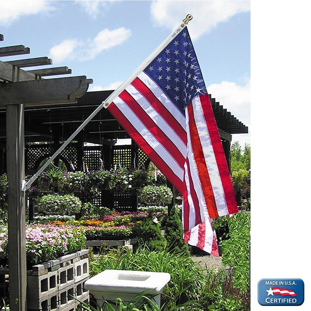 decorative outdoor flags for homes        
        <figure class=