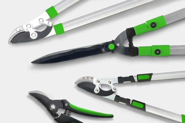 Tool Maintenance: How To Clean Garden Tools & Pruning Shears