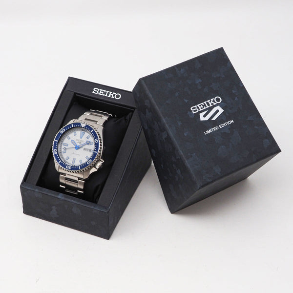 Seiko 5 Sports SBSA263: Silver x Indigo Limited Edition Homage to "4th Divers" by THE CLOCK HOUSE