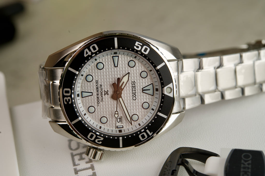 Dive into Elegance: The Exclusive SEIKO Prospex Sumo SPB427 Asia Limited Edition! WatchOutz.com