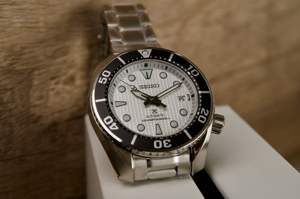 Dive into Elegance: The Exclusive SEIKO Prospex Sumo SPB427 Asia Limited Edition! WatchOutz.com