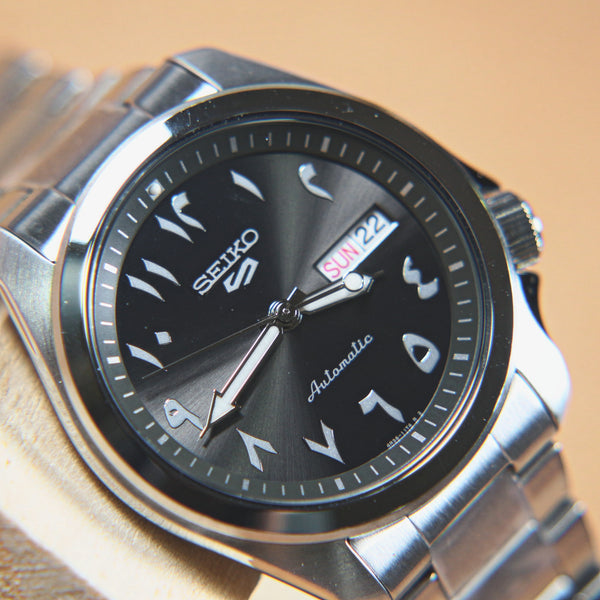 Seiko 5 Sports Automatic Arabic Numerals Dial Date Display SRPH47K1 www.watchoutz.com