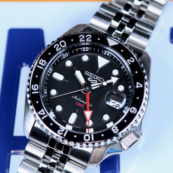 Seiko 5 Sports Automatic GMT SKX Sports Style Blue Dial Batman Bezel SSK001 SBSC001 www.watchoutz.com