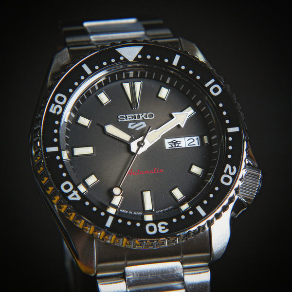 Seiko X Nano Universe Collaboration 5 Sports Special Edition Vintage Style Model SBSA187 www.watcoutz.com