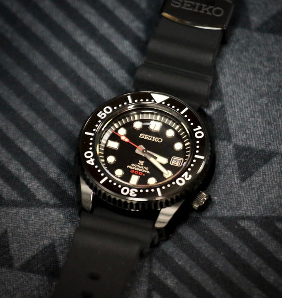 SEIKO PROSPEX BLACK SERIES MARINEMASTER 300M SBDX033 / SLA035J1 www.watchoutz.com