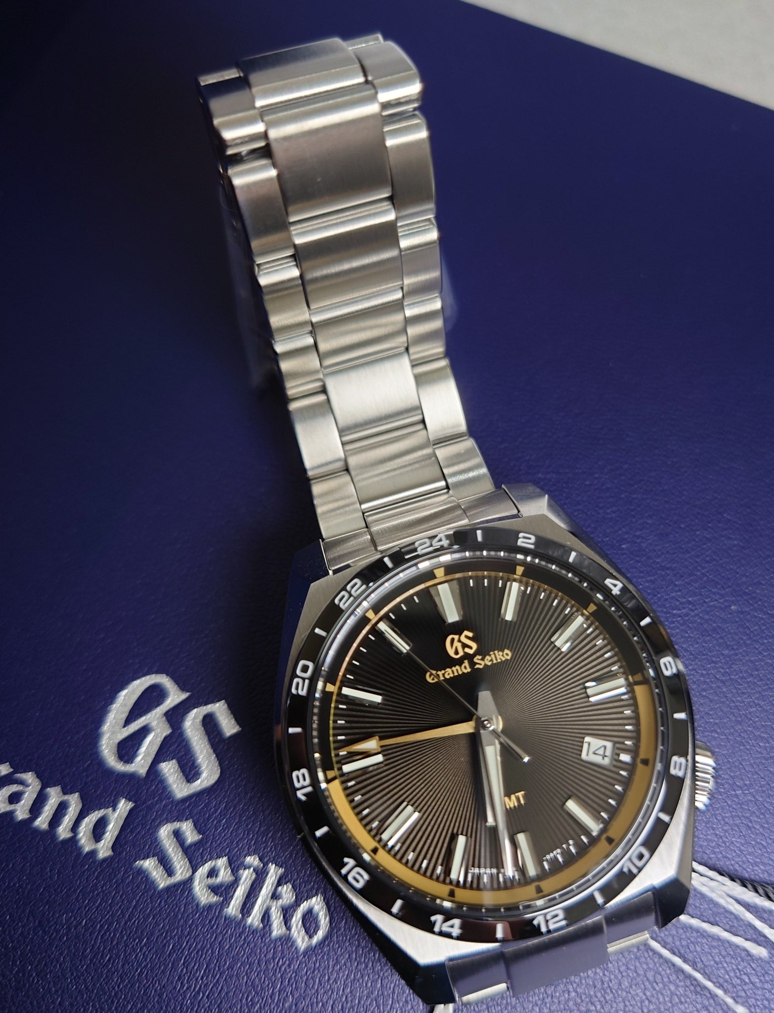 Grand Seiko Sport Collection Quartz GMT 2021 Limited Edition SBGN023 –  WATCH OUTZ