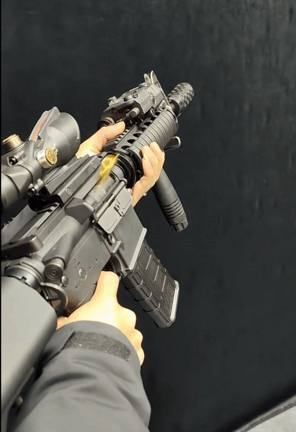Shell ejecting Gel Blaster M4