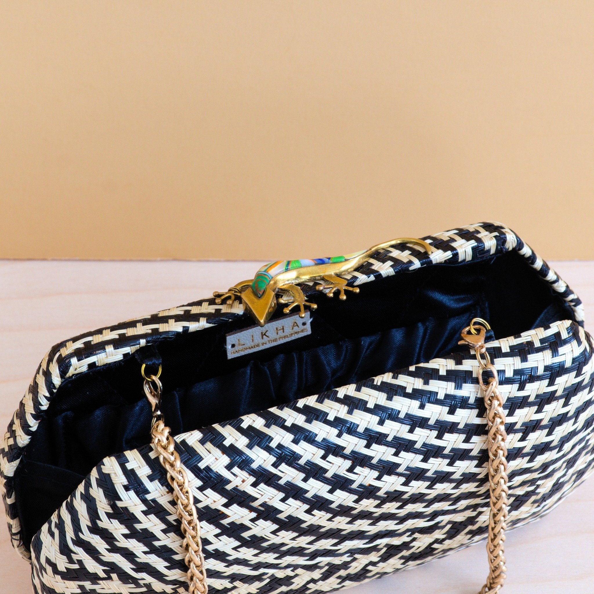 Classic Houndstooth Turnlock Flap Straw Clutch Bag Handbag