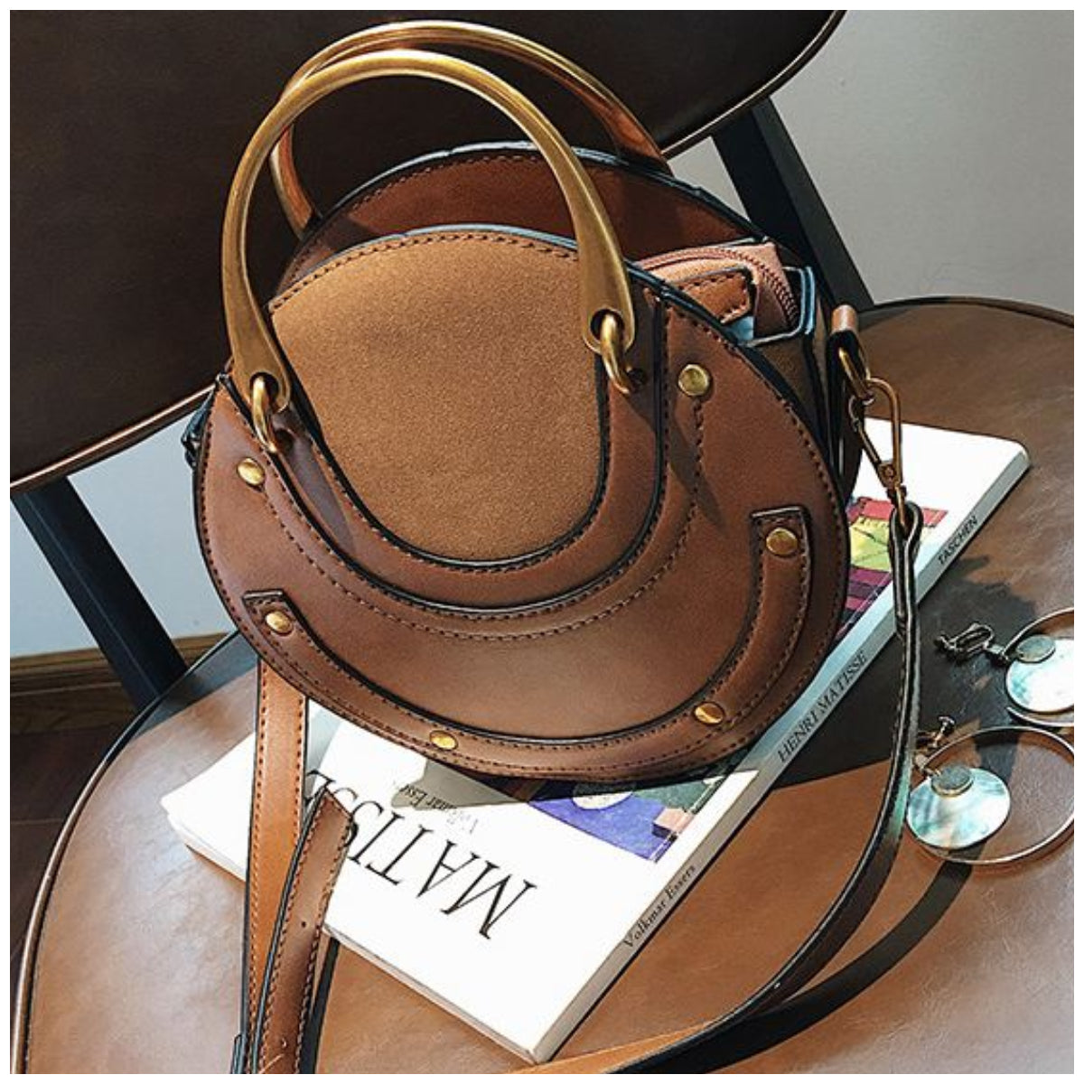 Retro Style Round Shoulder Bag – Boots N Bags Heaven