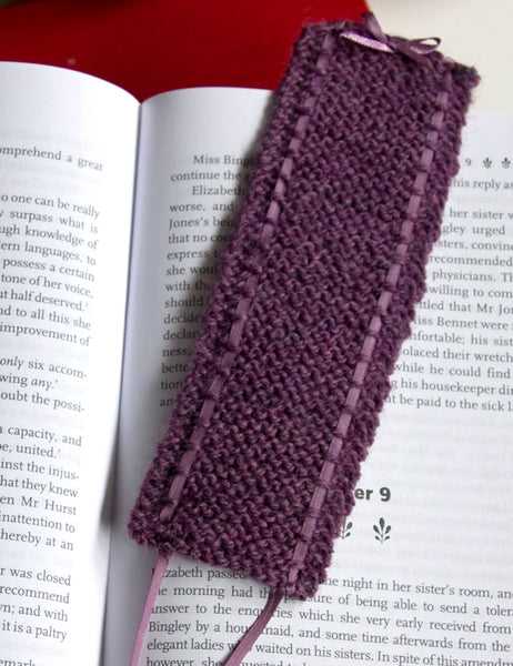 Knitted garter stitch bookmark with ribbon