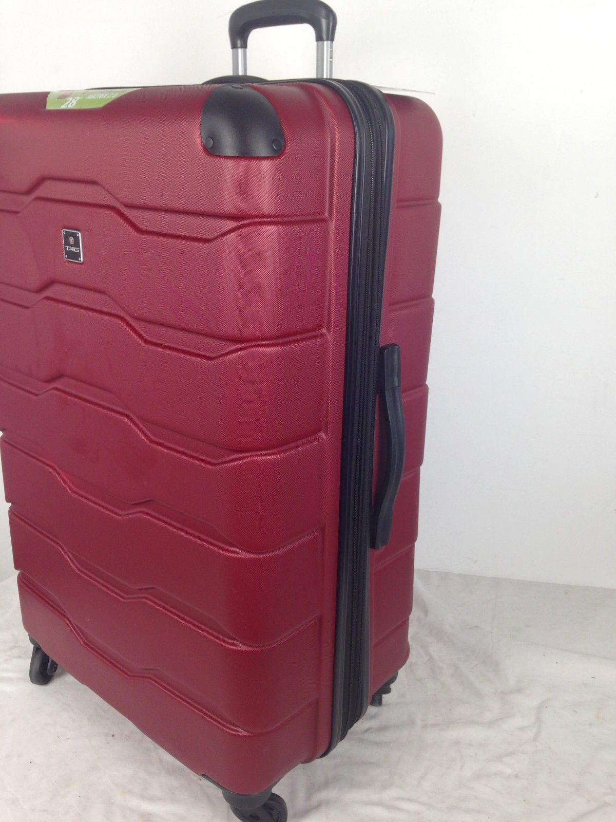 $280 Tag Matrix 2 28'' Hard 4 Wheel Spinner Lightweight Travel Suitcase Luggage