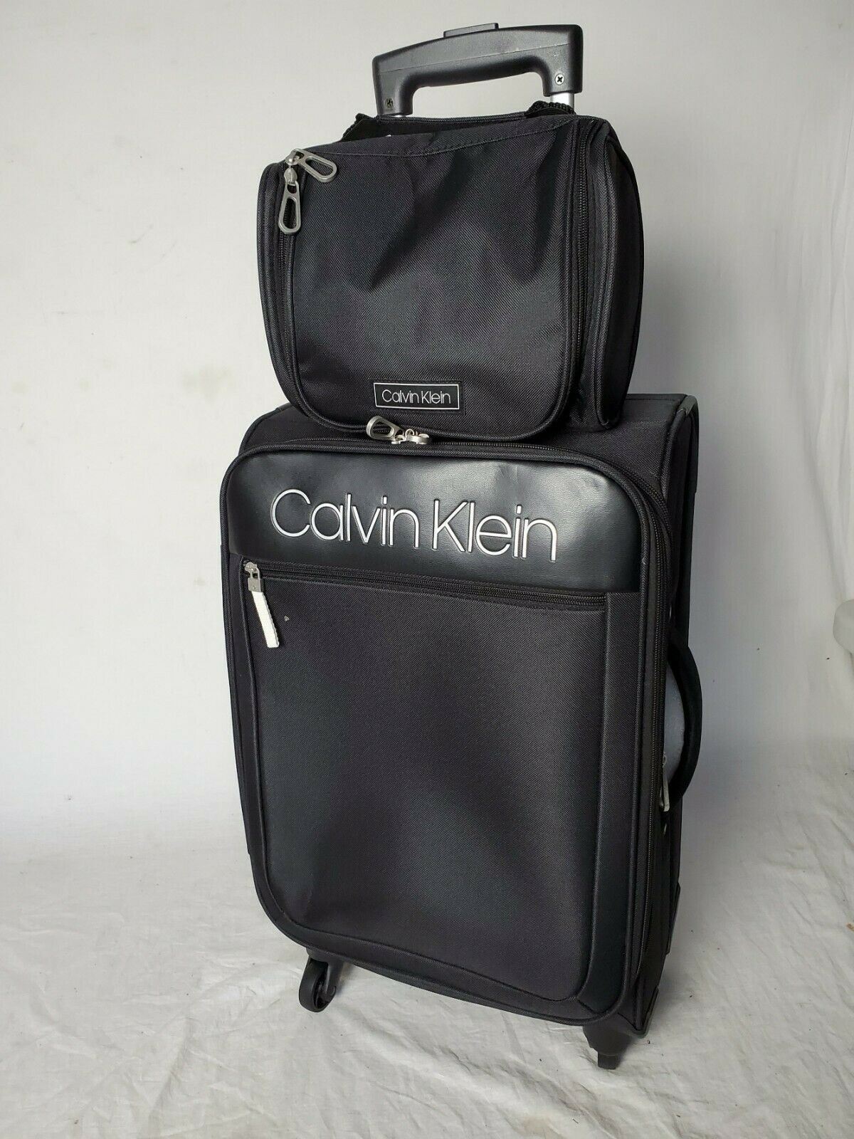 calvin progression suitcase set