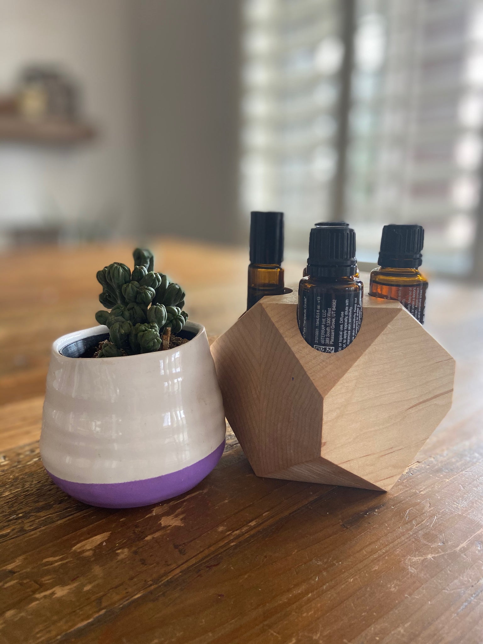 essential oil holder