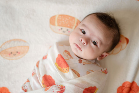 Swaddling on the summer is possible and beneficial to infants