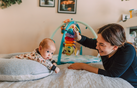 Tummy time activities for 2-4 months old