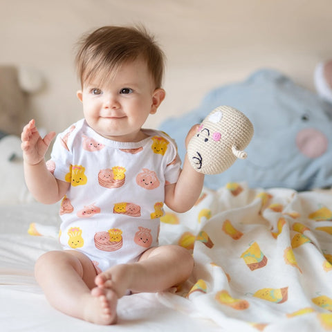 Dim Sum perfectly complements The Wee Bean's philosophy of nurturing the comfort and happiness of your little ones through functional, organic apparel.