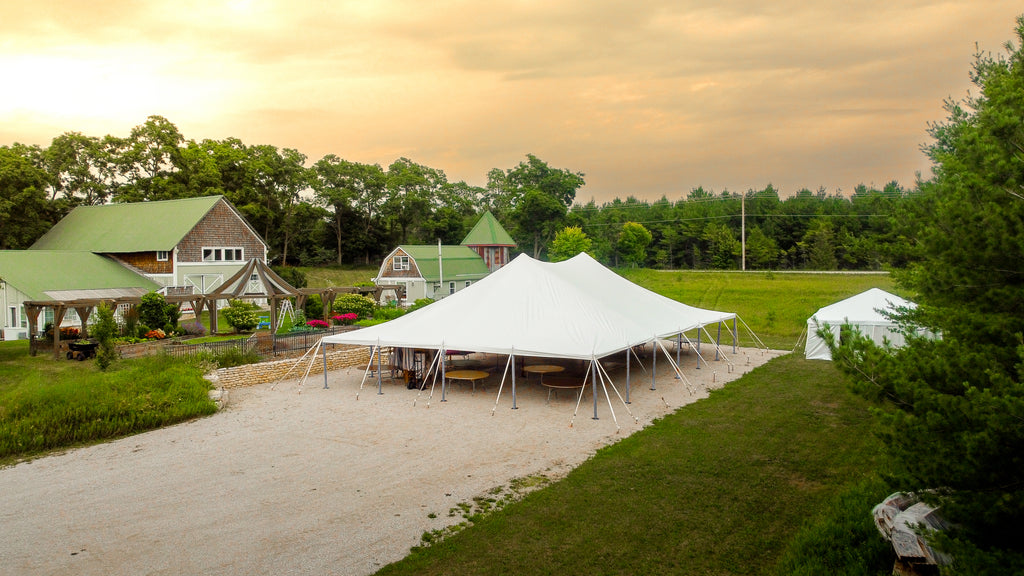 40x60 pole tent for 200 guests