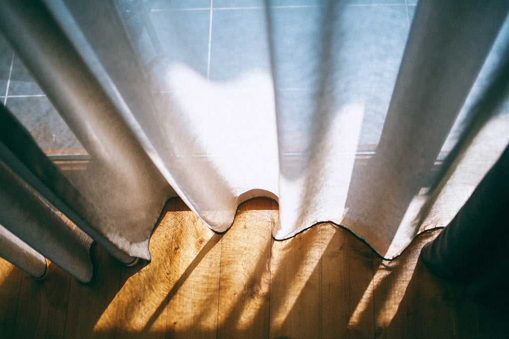 Dampen Curtains Summer Heat Tips