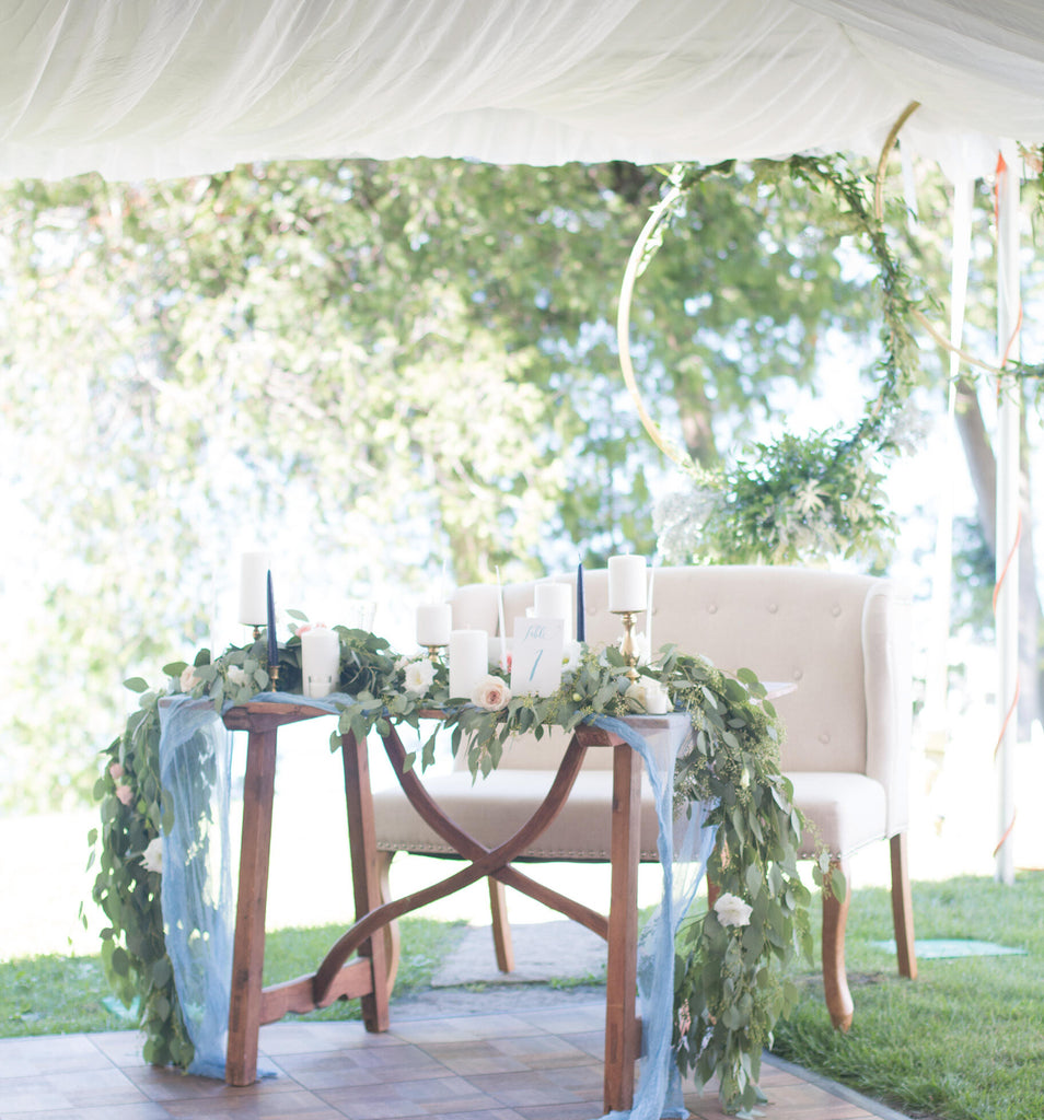head table at outdoor wedding