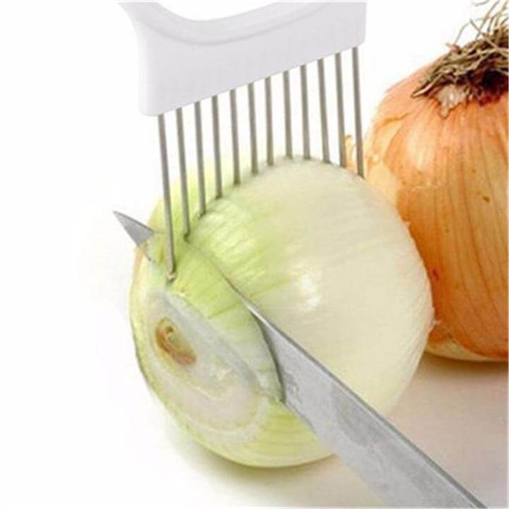 Clever Vegetable Holder and Slicer