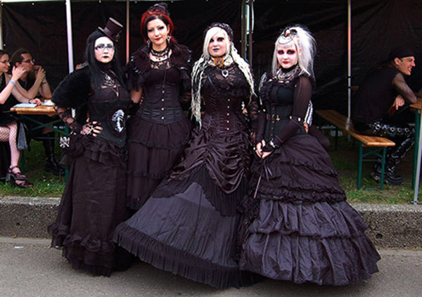 Features and Trends of Gothic Fashion