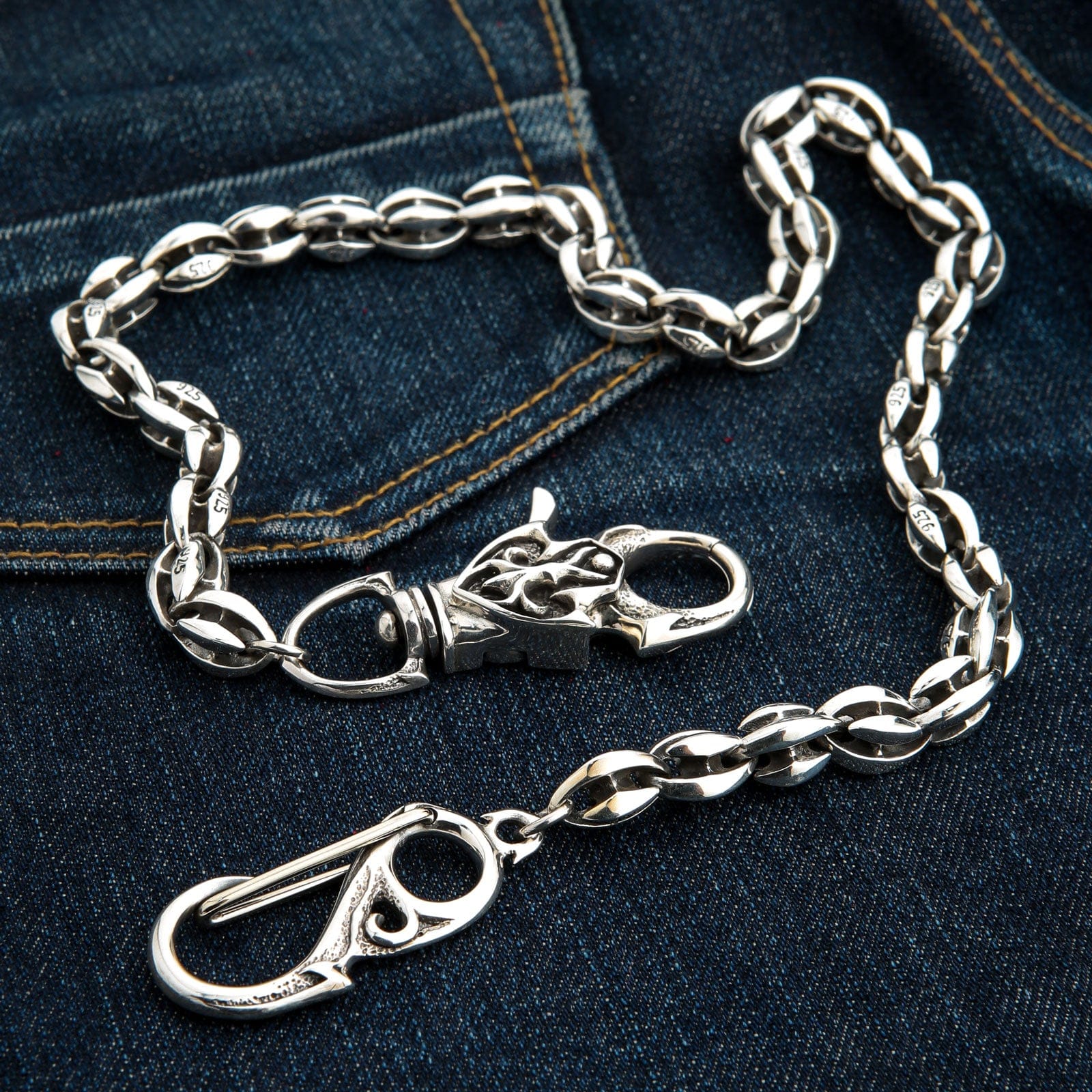 AMiGAZ High Roller Dice Wallet Chain