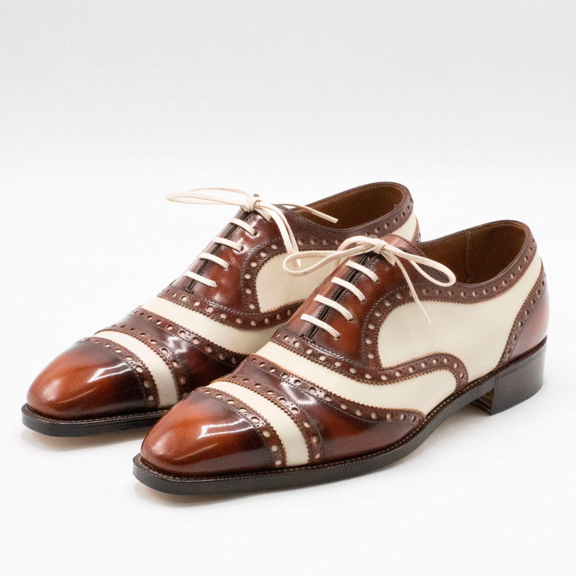 Men's Spectator Full Oxford Shoe | Norman Vilalta Bespoke Shoemakers