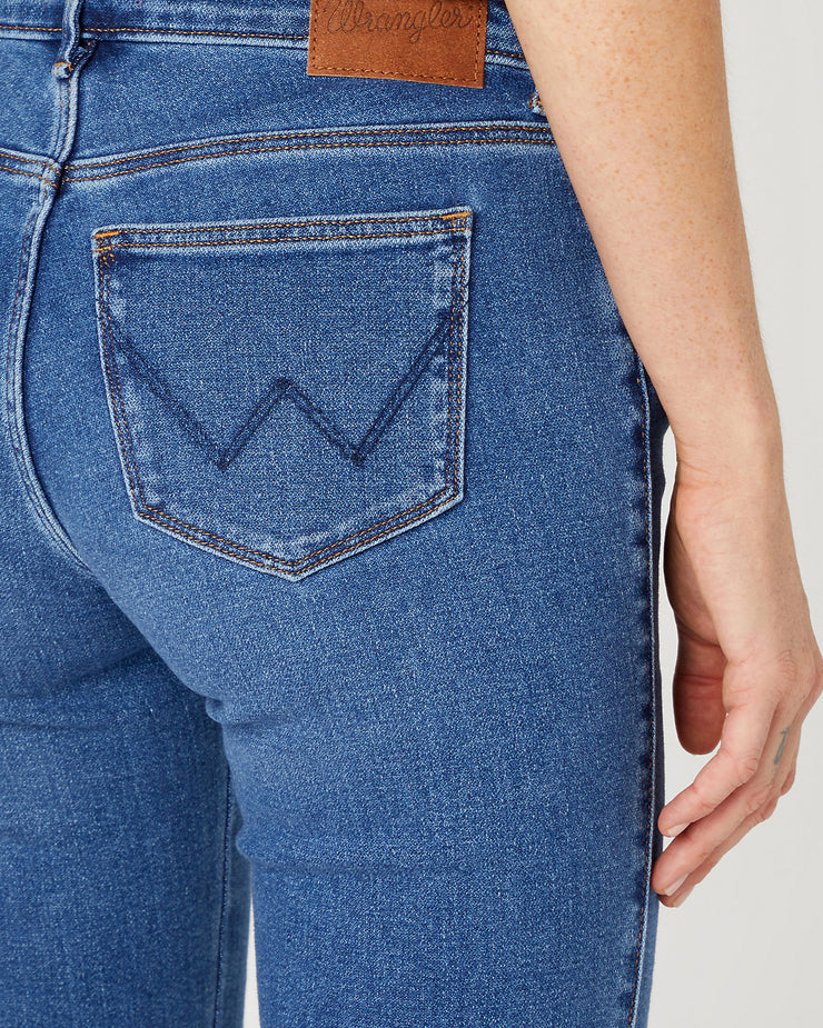 Wrangler Womens Body Bespoke Bootcut Jeans - Camellia