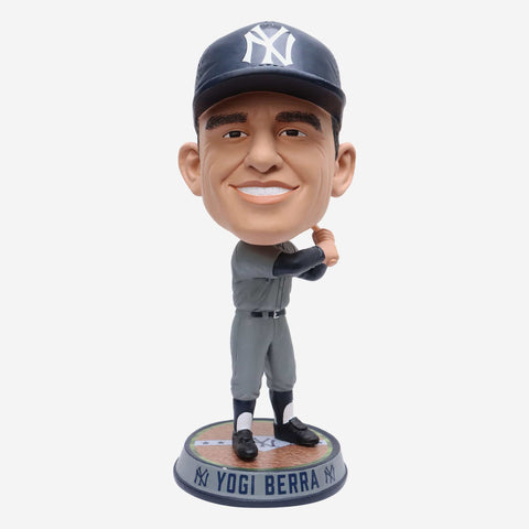 Derek Jeter New York Yankees The Captain 18 in Bobblehead FOCO