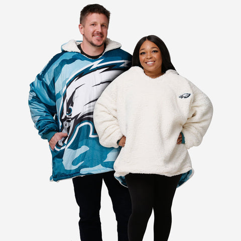 Philadelphia Eagles Throw Blanket With Plush Unicorn FOCO