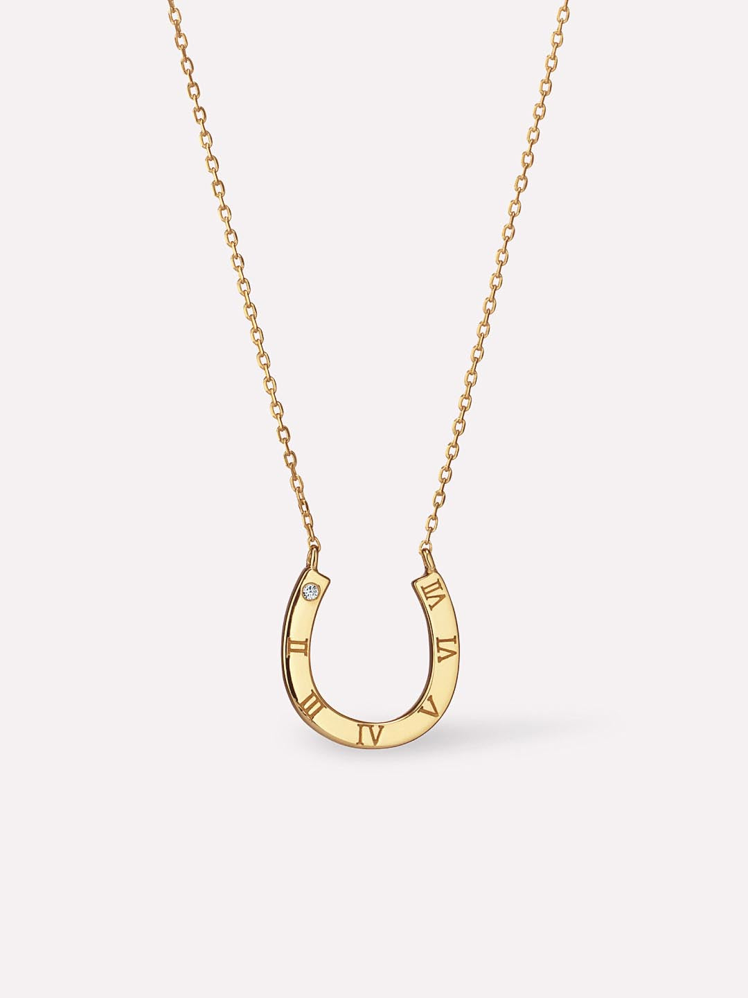 Tiffany & Co. 18k Yellow Gold Horse Shoe Pendant & Chain Necklace | Shoe  pendant, Horse jewelry, Horse necklace