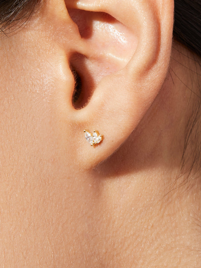 Spectacular Gold Stud Earrings with Enamel