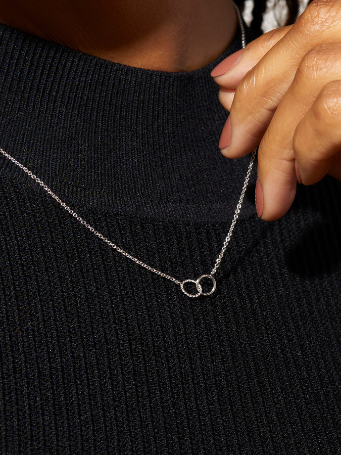 Buy Dainty Circle Necklace, Infinity Necklace, Silver Interlocking Circle  Necklace For Women, Simple Mother Daughter Double Circle Pendant Bridesmaid  Jewelry Gifts at Amazon.in