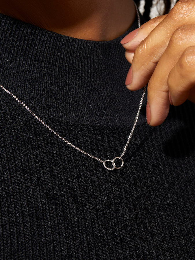 Interlocking Circle Necklace – BeWishedGifts