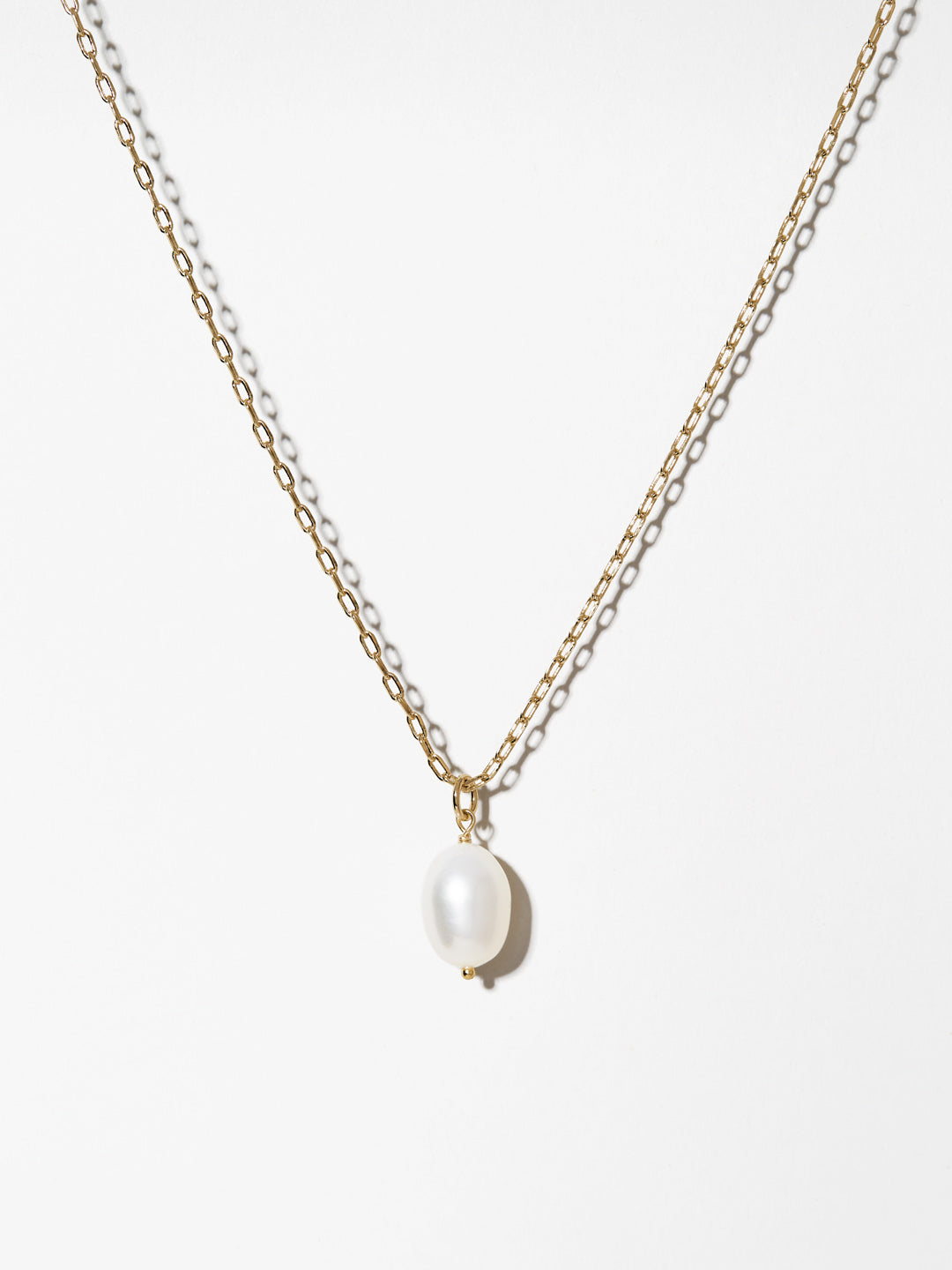 pearl necklace jewelry