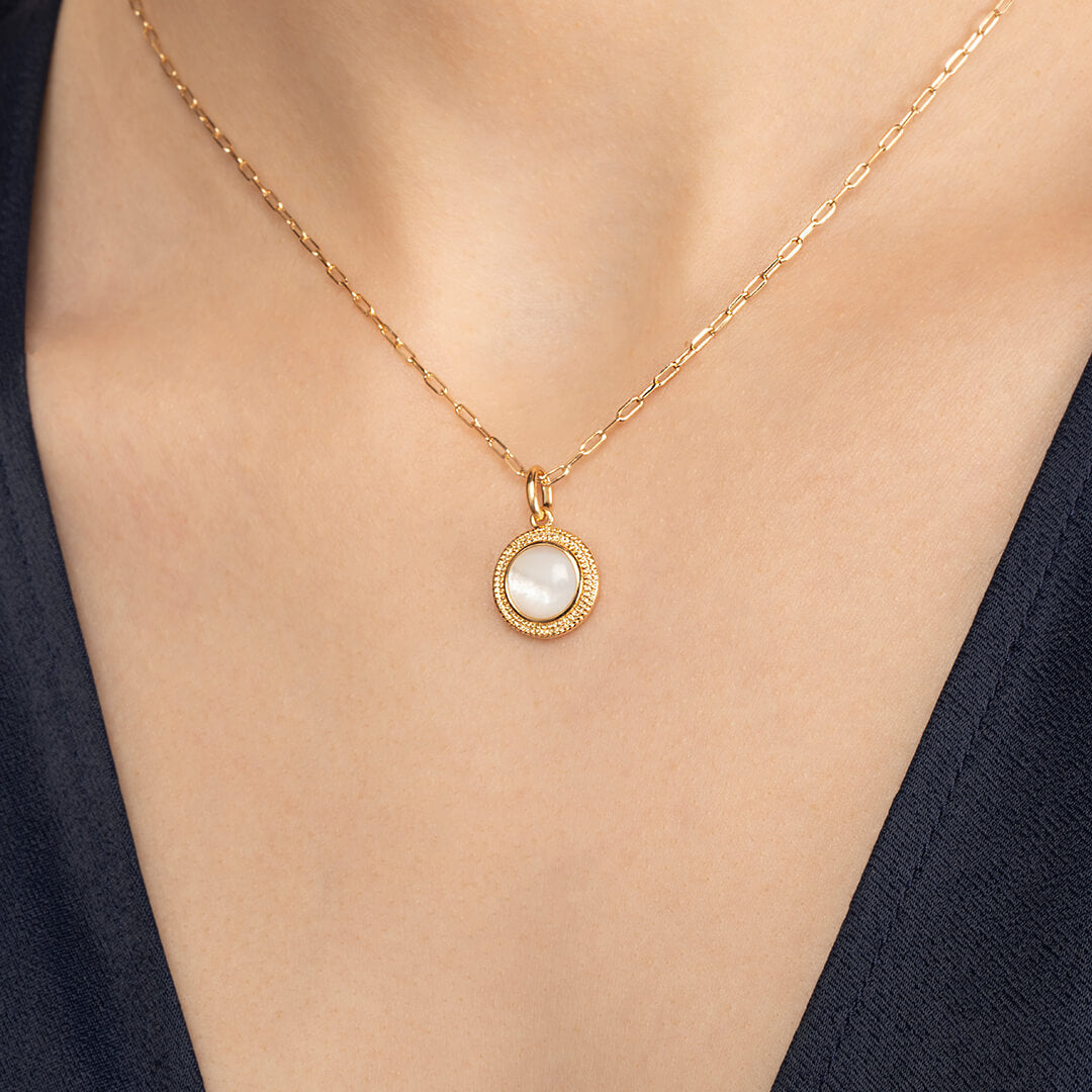 pearl pendant jewelry