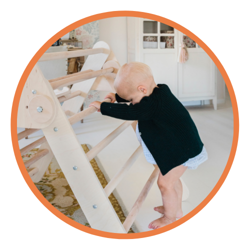  Triángulo plegable de Pikler, juguetes de escalada para niños  pequeños en interiores, juguetes de escalada de madera para niños pequeños  de 1 a 3 años (grande, madera) : Juguetes y Juegos